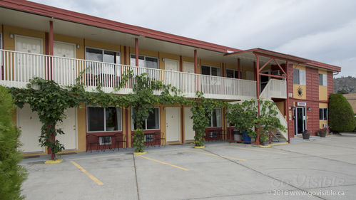 Maple Leaf Motel Inn Towne - Oliver, BC