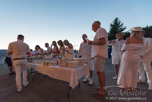 Dinner in White 2017 - Naramata BC