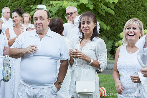 Dinner in White 2017 - Naramata BC