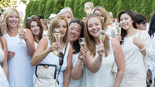 Dinner in White 2017 - Naramata BC