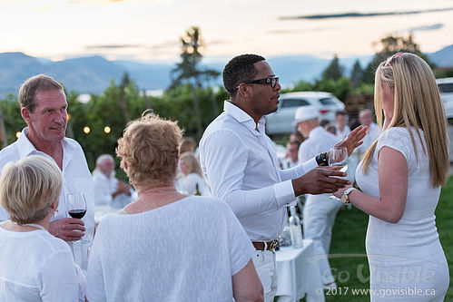 Dinner in White 2017 - Naramata BC